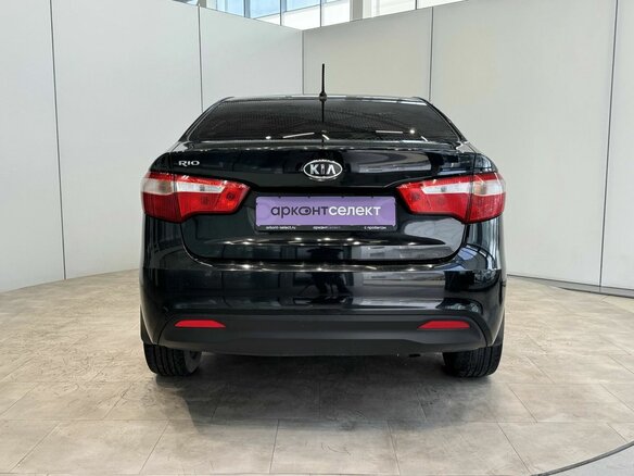 2012 Kia Rio 5-speed III, чёрный, 900000 рублей - вид 3