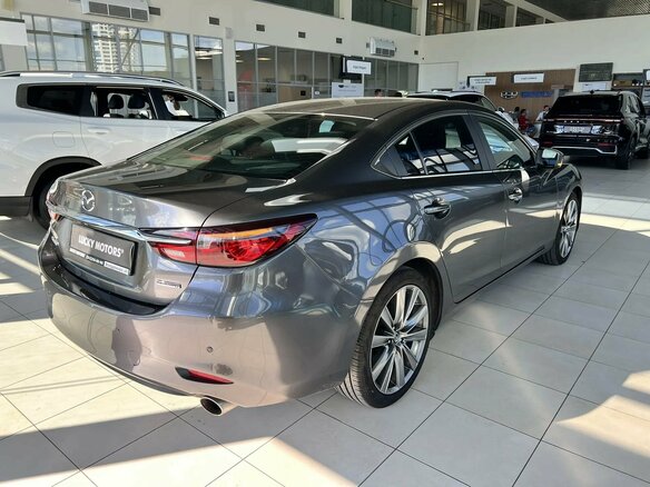 2019 Mazda 6 III (GJ) Рестайлинг 2, серый, 2195000 рублей - вид 5