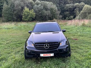 2005 Mercedes-Benz M-Класс 320 II (W164), чёрный, 1050000 рублей, вид 3