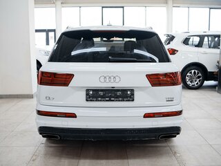 2017 Audi Q7 II (4M), белый, 4372000 рублей, вид 5