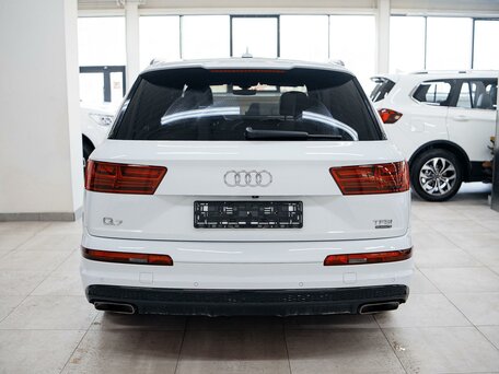 2017 Audi Q7 II (4M), белый, 4372000 рублей, вид 5