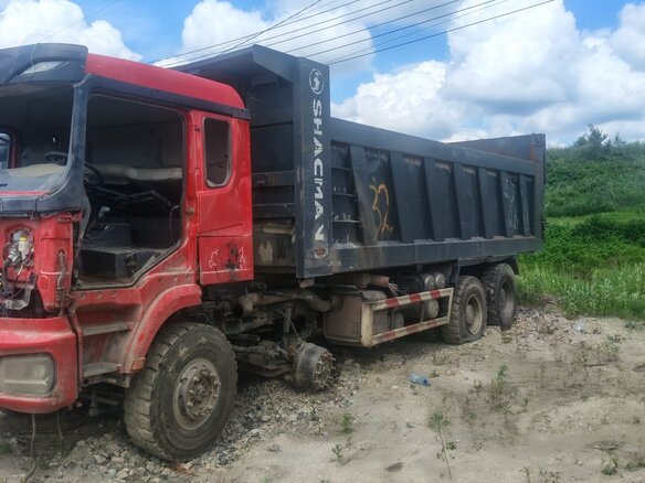 2023 Shacman (Shaanxi) SX3318, красный, 1103000 рублей - вид 3