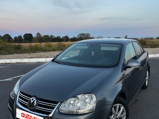 2010 Volkswagen Jetta V, серый, 650000 рублей, вид 2