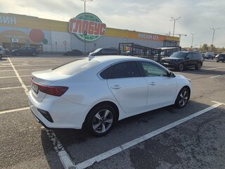 2019 Kia Cerato IV, белый, 2100000 рублей, вид 5