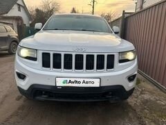 2013 Jeep Grand Cherokee IV (WK2) Рестайлинг, белый, 1700000 рублей, вид 1