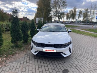 2020 Kia K5 III, белый, 2200000 рублей, вид 1