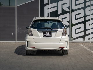 2012 Honda Fit II, белый, 1245000 рублей, вид 4