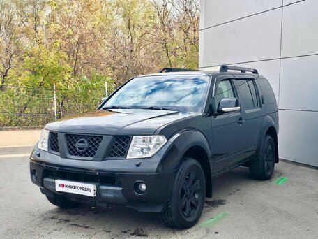 Nissan Pathfinder III