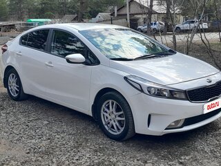 2017 Kia Cerato III Рестайлинг (Classic), белый, 1470000 рублей, вид 1