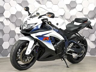 2010 Suzuki GSX-R 750, белый, 777000 рублей, вид 2