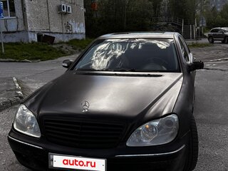 2004 Mercedes-Benz S-Класс 500 IV (W220) Рестайлинг, чёрный, 300000 рублей, вид 4