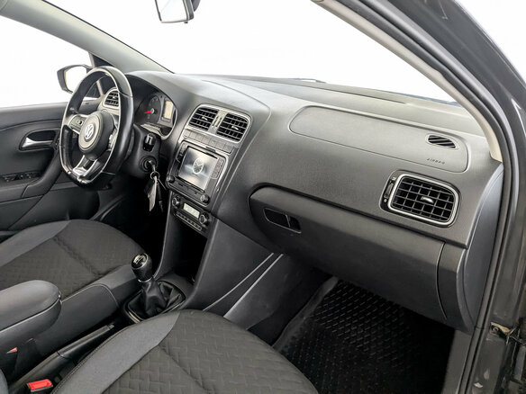 2018 Volkswagen Polo V Рестайлинг, серый, 1020000 рублей - вид 10