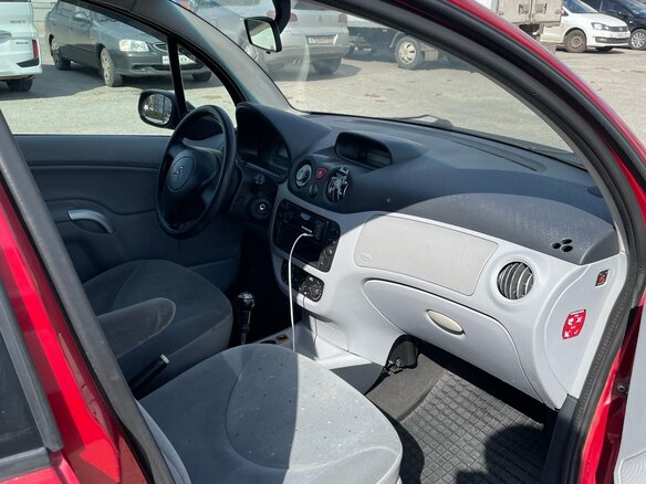 2005 Citroen C3 I, красный, 250000 рублей - вид 7