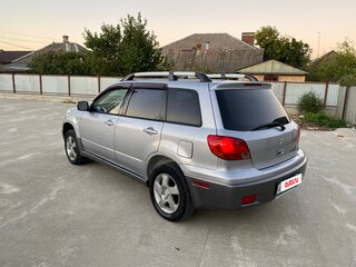 2004 Mitsubishi Outlander I, серебристый, 620000 рублей, вид 5