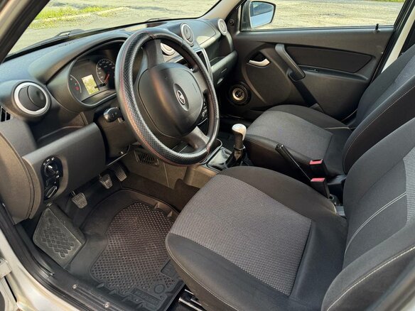 2014 Lada (ВАЗ) Granta I, серый, 380000 рублей - вид 8
