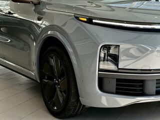 2025 Li Auto (Lixiang) L9 52.3 kWh I Рестайлинг, серый, 11990000 рублей, вид 4
