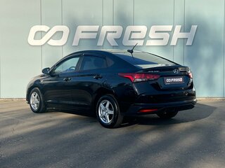 2021 Hyundai Solaris II Рестайлинг, чёрный, 1720000 рублей, вид 2