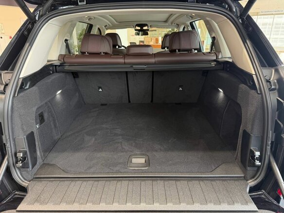 2026 BMW X5 Long 30Li IV (G05/G18) Рестайлинг, чёрный, 10000000 рублей - вид 15