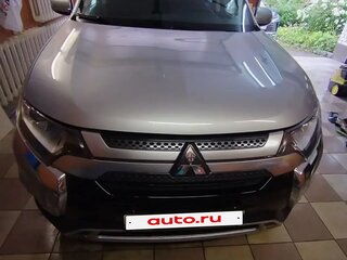 2019 Mitsubishi Outlander III Рестайлинг 3, серый, 2200000 рублей, вид 1