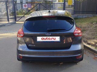 2017 Ford Focus III Рестайлинг, серый, 960000 рублей, вид 4