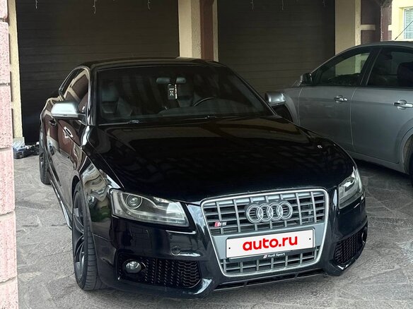 2007 Audi S5 I (8T), чёрный, 950000 рублей