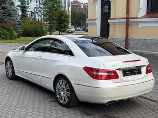 2010 Mercedes-Benz E-Класс 250 5G-Tronic IV (W212, S212, C207), белый, 1600000 рублей, вид 2