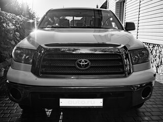 2008 Toyota Tundra Double Cab II, белый, 2150000 рублей, вид 1