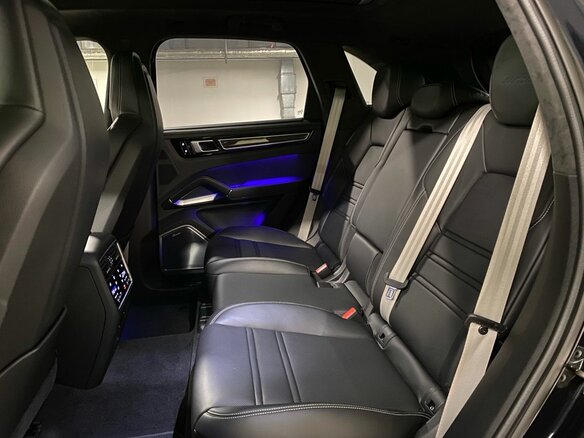2021 Porsche Cayenne Turbo III, чёрный, 14790000 рублей - вид 8