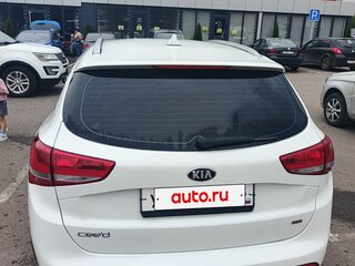 2018 Kia Ceed II Рестайлинг, белый, 1400000 рублей, вид 3