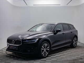 Volvo V60 Cross Country II