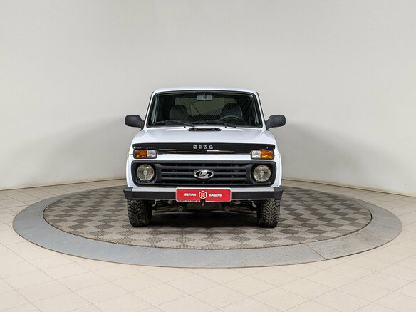 2017 Lada (ВАЗ) 2121 (4x4) I Рестайлинг, белый, 506900 рублей - вид 2