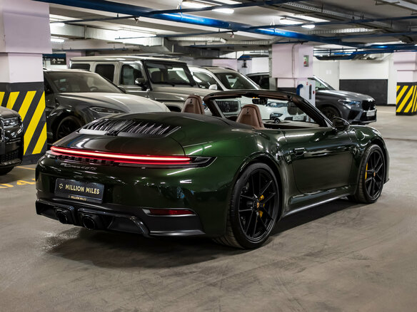 2026 Porsche 911 Carrera 4 GTS VIII (992) Рестайлинг, зелёный, 33200000 рублей - вид 14