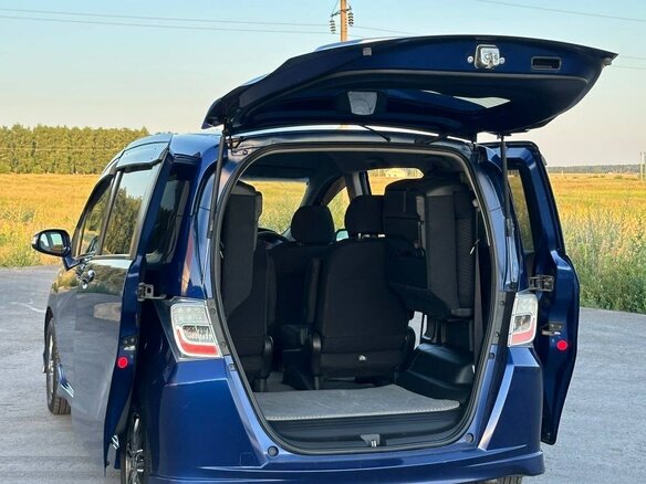 2011 Honda Freed I Рестайлинг, синий, 930000 рублей - вид 5