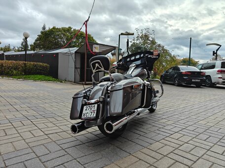 2014 Harley-Davidson Street Glide, серый, 1550000 рублей, вид 4