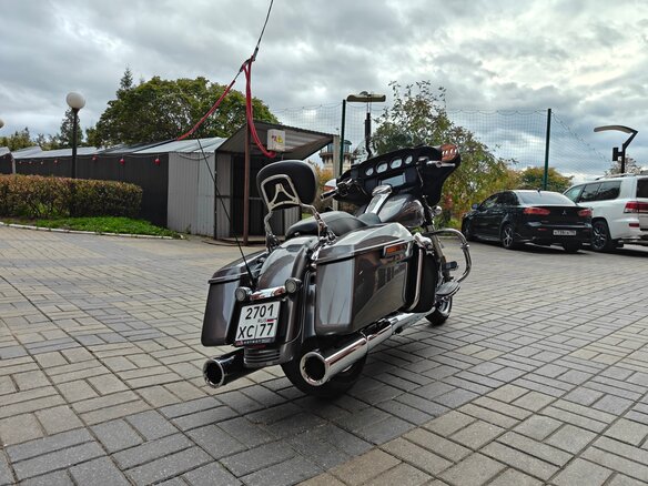 2014 Harley-Davidson Street Glide, серый, 1550000 рублей - вид 3