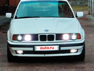1993 BMW 5 серии 525i III (E34), белый, 390000 рублей, вид 2