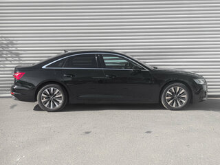 2021 Audi A6 45 TFSI V (C8), чёрный, 4500000 рублей, вид 4