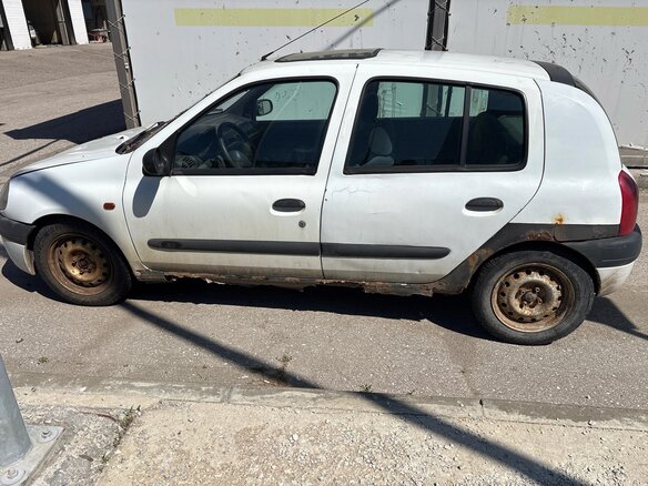 1998 Renault Clio II, белый, 65000 рублей - вид 2
