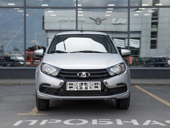 2026 Lada (ВАЗ) Granta I Рестайлинг, серебристый, 1117000 рублей - вид 12