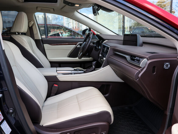 2017 Lexus RX 200t IV, красный, 4149000 рублей - вид 9
