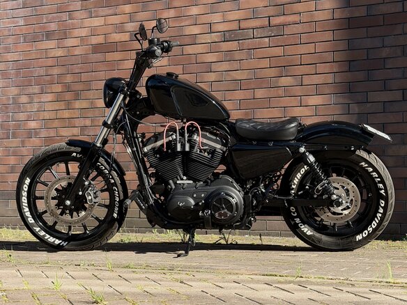 2015 Harley-Davidson Sportster 883, чёрный, 850000 рублей - вид 5