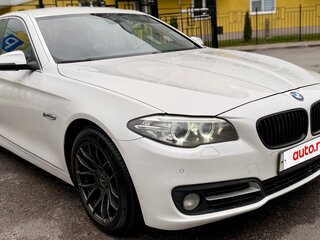 2014 BMW 5 серии 520i VI (F10/F11/F07) Рестайлинг, белый, 1700000 рублей, вид 3