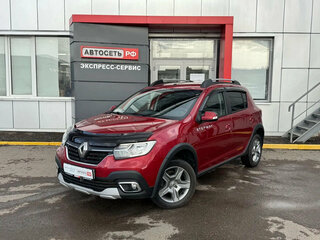 2019 Renault Sandero Stepway II Рестайлинг, красный, 960000 рублей, вид 3