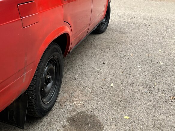 1997 Lada (ВАЗ) 2105, красный, 85000 рублей - вид 3
