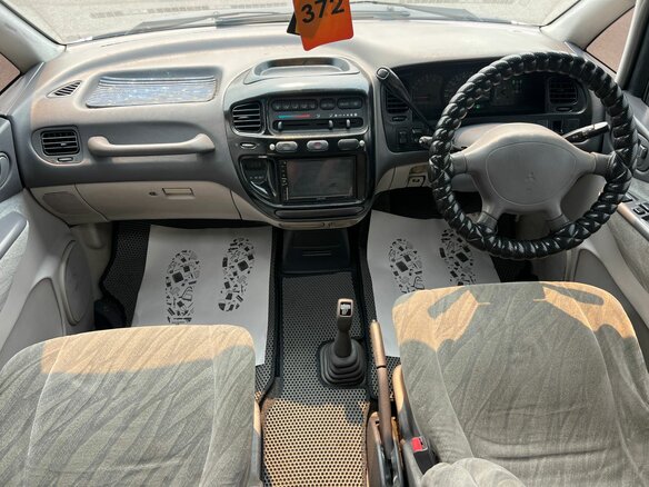 1991 Mitsubishi Delica III, белый, 979000 рублей - вид 16