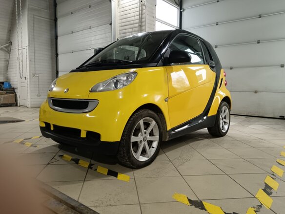 2015 Smart Fortwo II, жёлтый, 870000 рублей