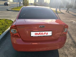 2011 Ford Focus II Рестайлинг, красный, 555000 рублей, вид 5