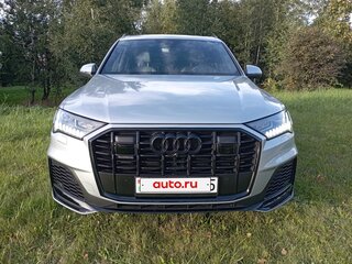 2022 Audi Q7 55 TFSI II (4M) Рестайлинг, серебристый, 5250000 рублей, вид 5