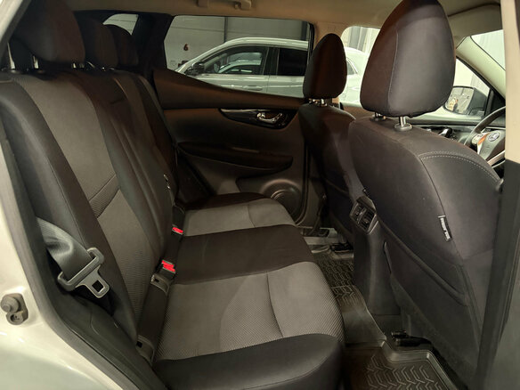 2017 Nissan Qashqai II, серебристый, 1597000 рублей - вид 13