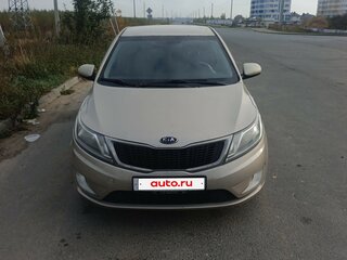 2012 Kia Rio 5-speed III, бежевый, 600000 рублей, вид 1